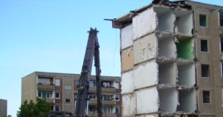 Демонтаж 5 этажного дома Пушкино, цена от 3737 руб.