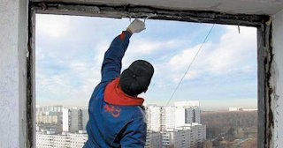 Демонтаж остекления балкона в Пушкино - цена от 579 руб. - Сварной-Пшк